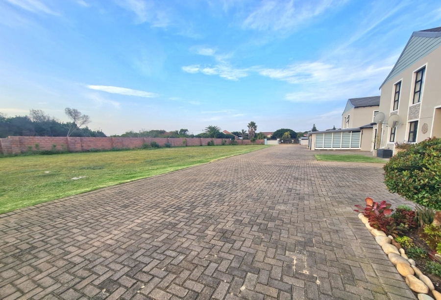 3 Bedroom Property for Sale in Paradise Beach Eastern Cape